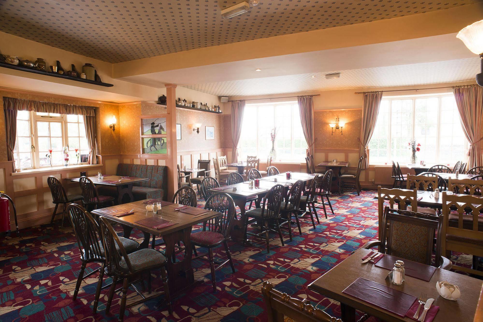 The Highwayman Inn شيبتون ماليت المظهر الخارجي الصورة
