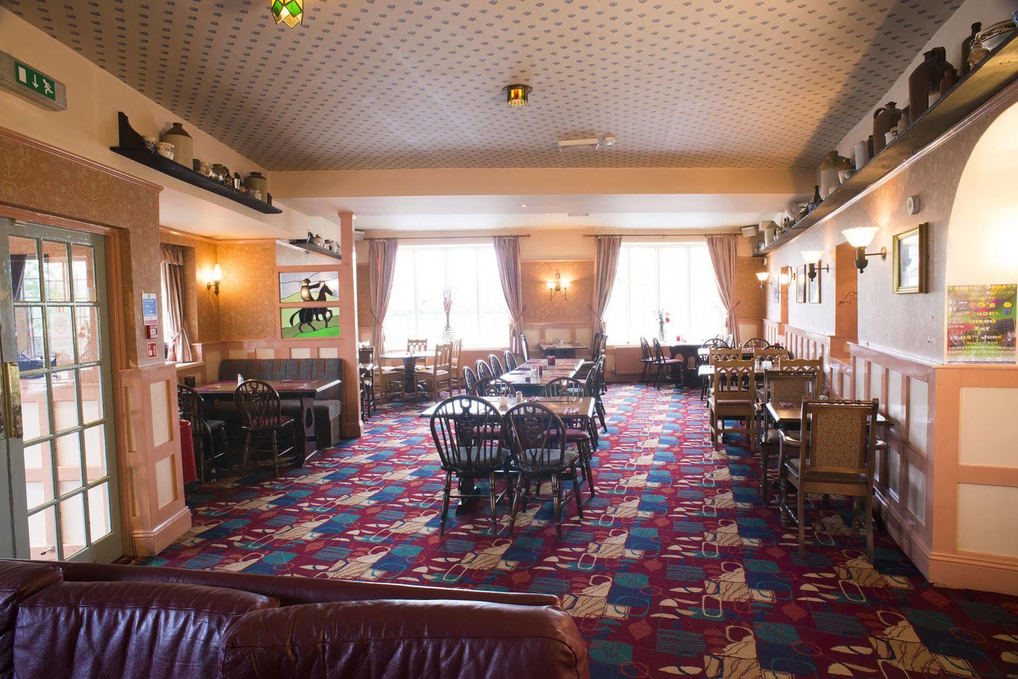 The Highwayman Inn شيبتون ماليت المظهر الخارجي الصورة